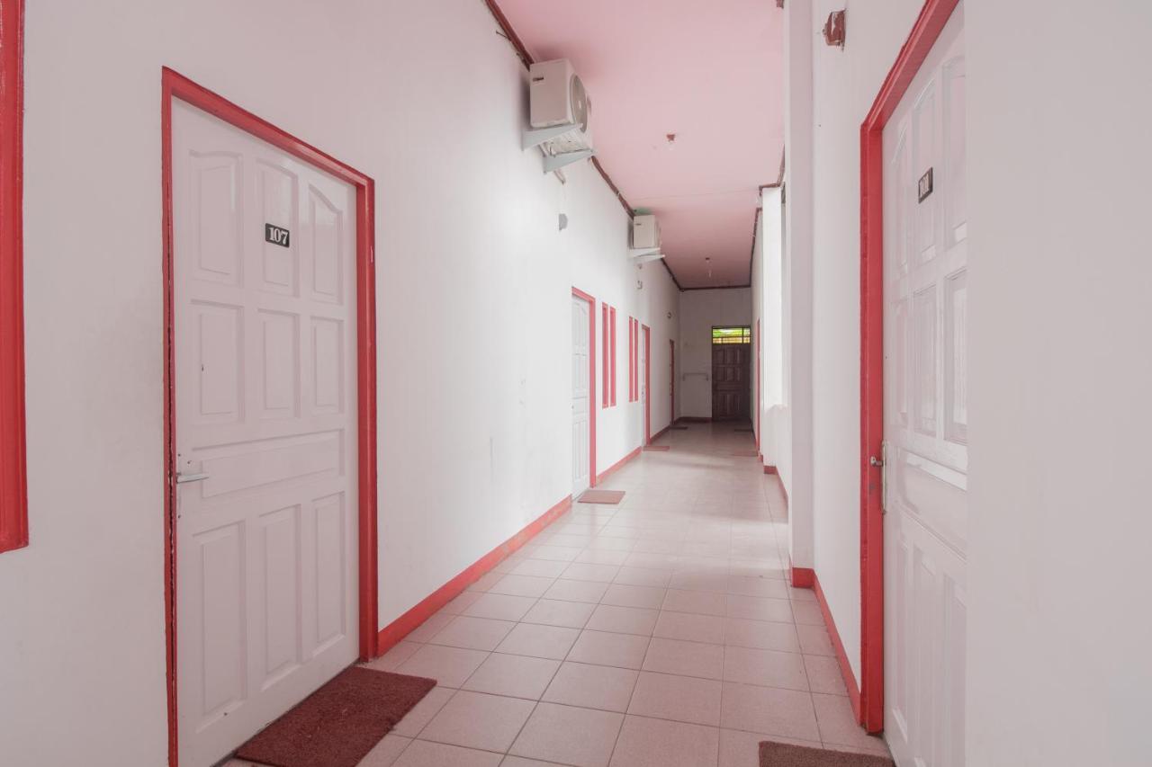 Koolkost Syariah Near Ayani Mega Mall Pontianak Esterno foto