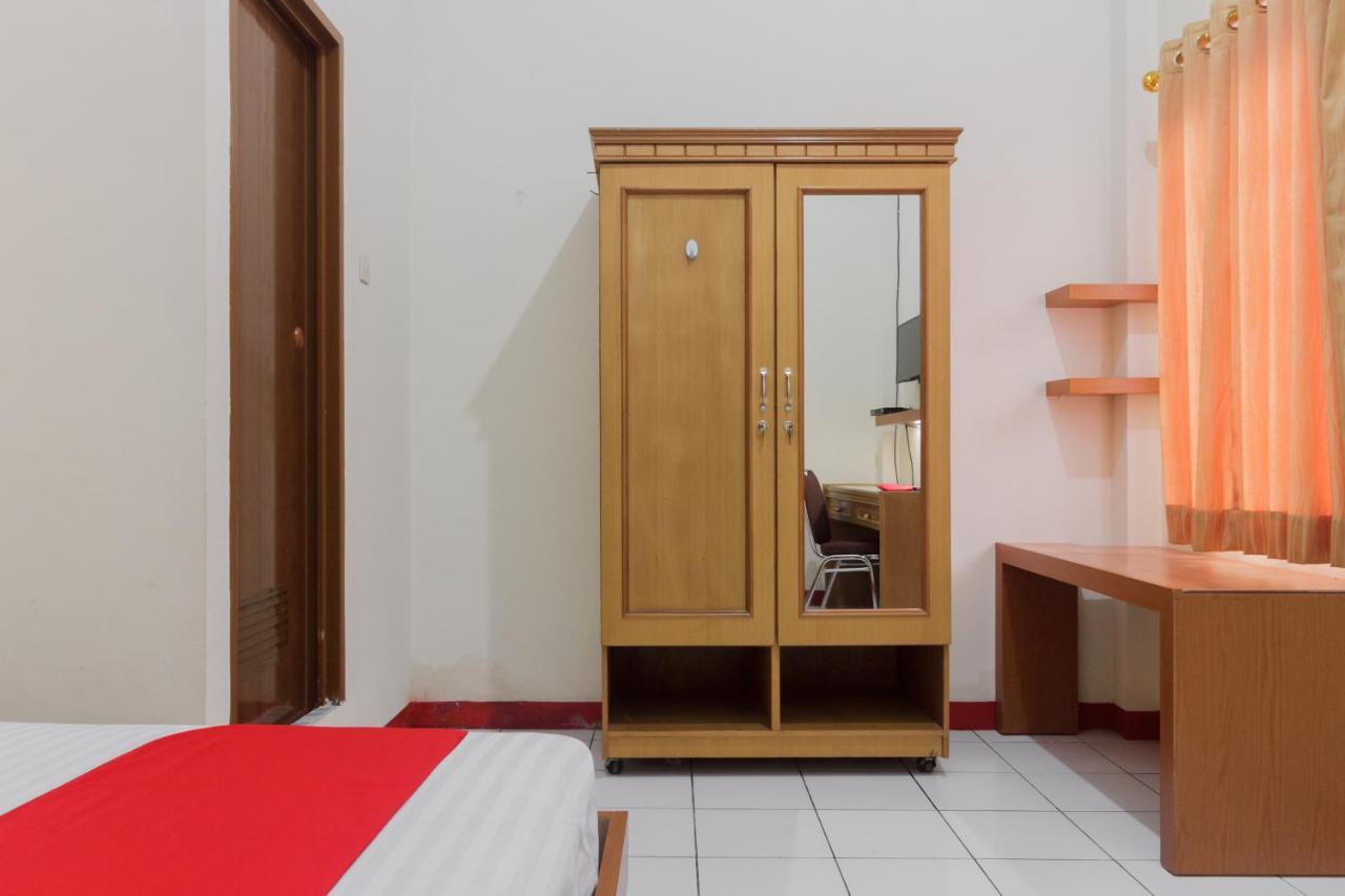 Koolkost Syariah Near Ayani Mega Mall Pontianak Esterno foto